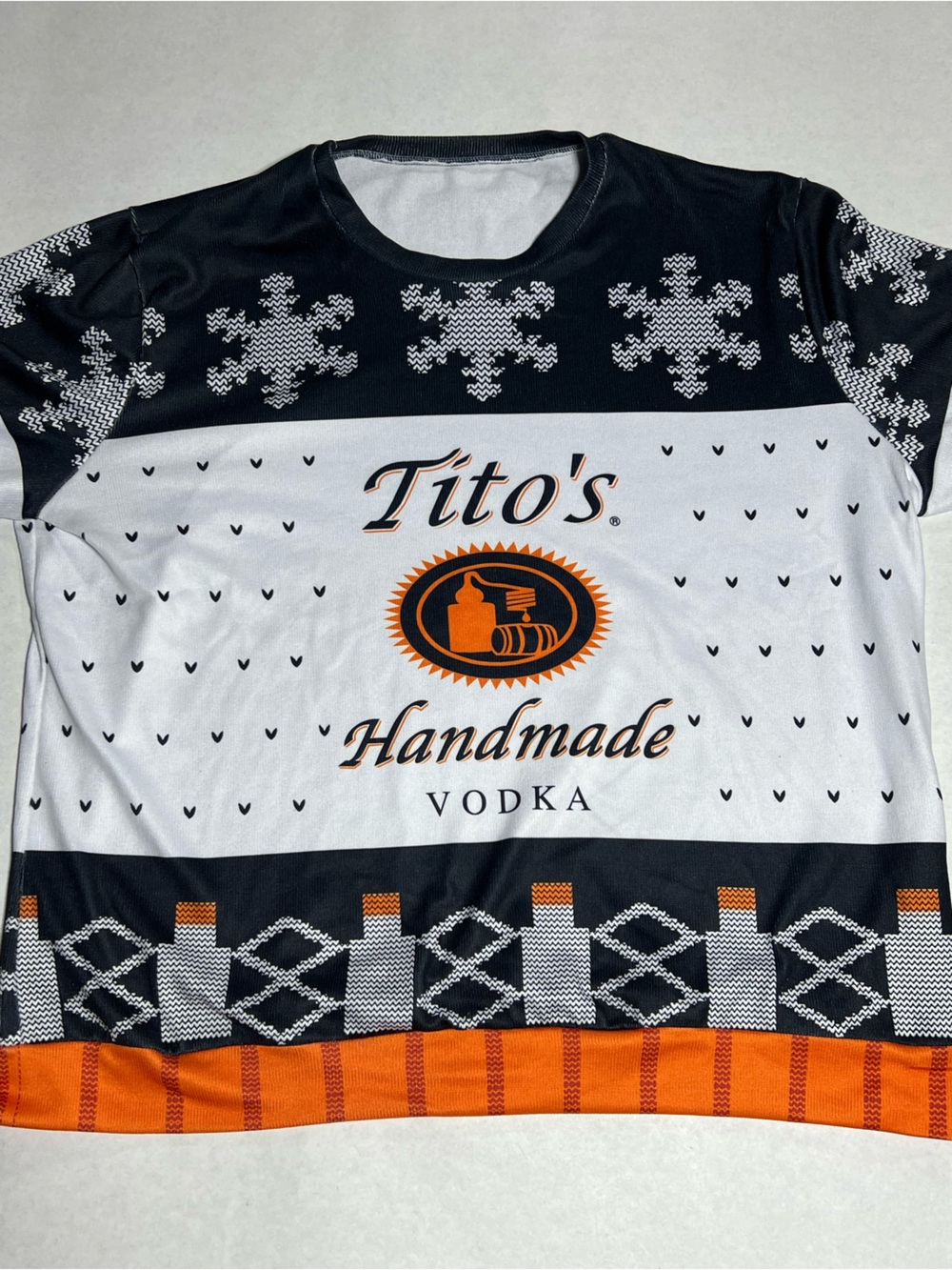 Tito’s Vodka sweater size 2XL.